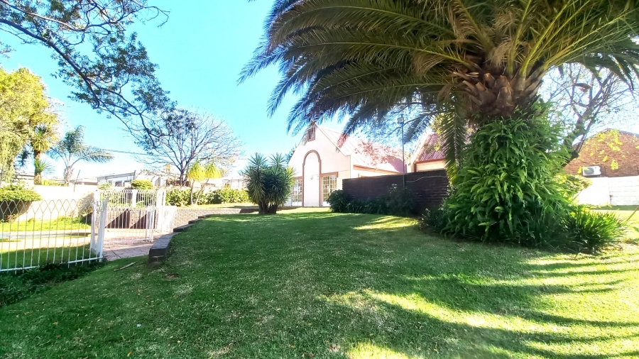 2 Bedroom Property for Sale in Noordwyk Gauteng