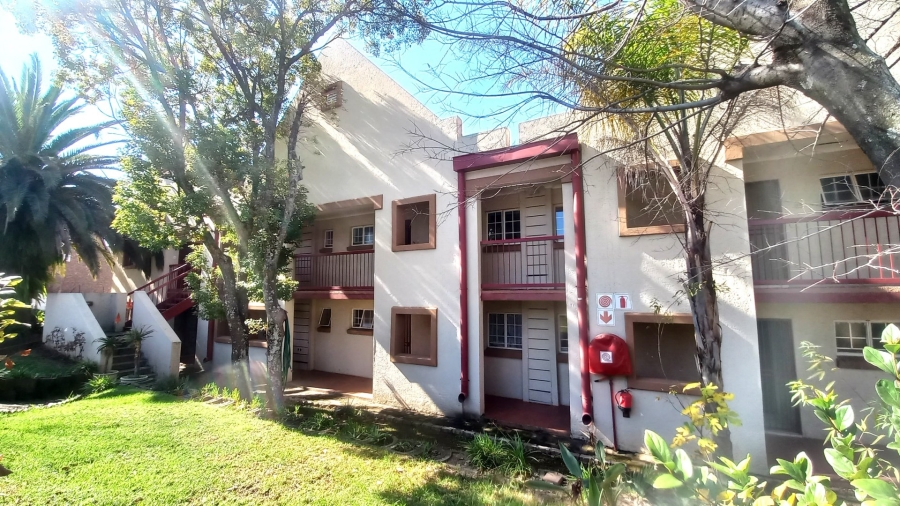 2 Bedroom Property for Sale in Noordwyk Gauteng
