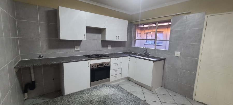 2 Bedroom Property for Sale in Edenvale Central Gauteng