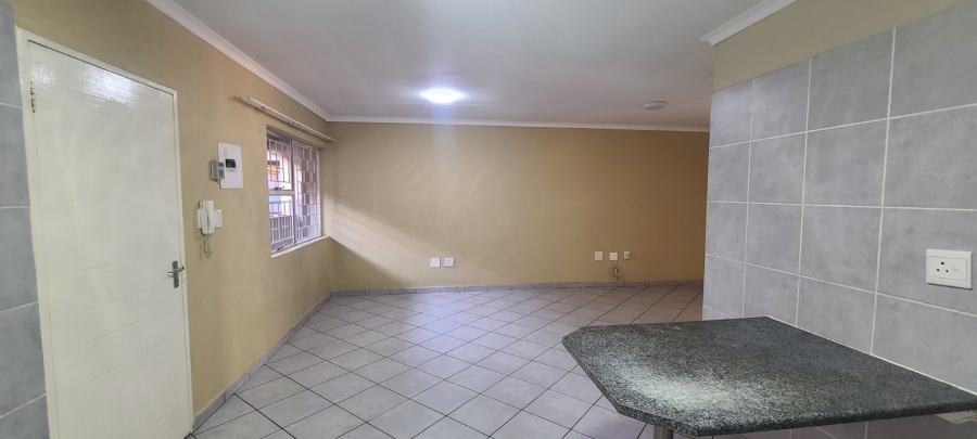 2 Bedroom Property for Sale in Edenvale Central Gauteng