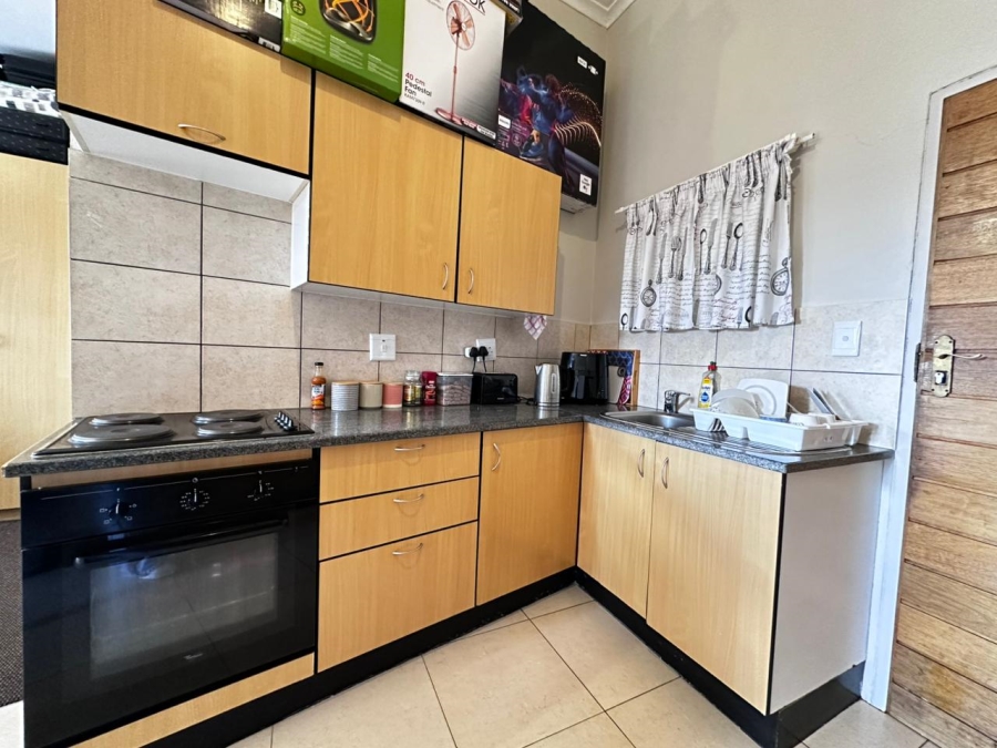 To Let 1 Bedroom Property for Rent in Auckland Park Gauteng