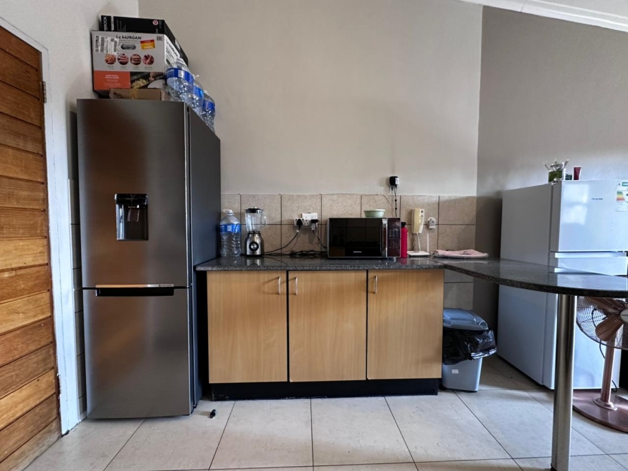 To Let 1 Bedroom Property for Rent in Auckland Park Gauteng