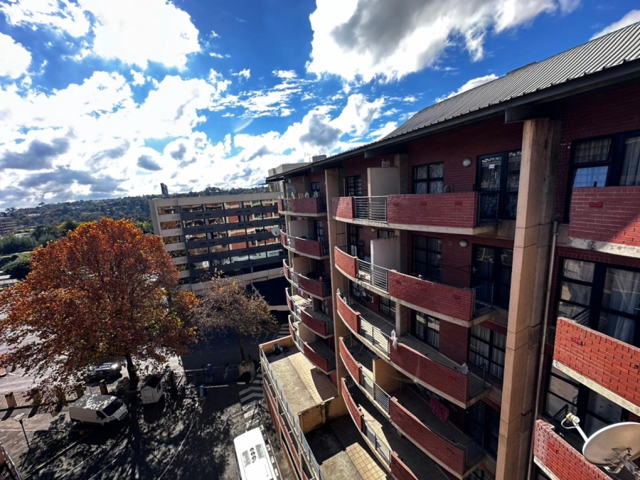 To Let 1 Bedroom Property for Rent in Auckland Park Gauteng