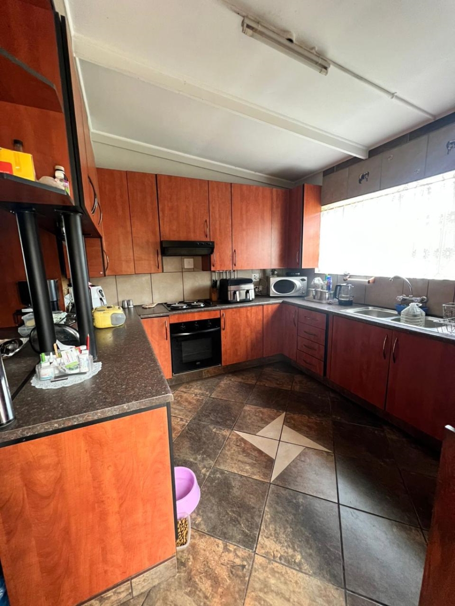 3 Bedroom Property for Sale in Brakpan Central Gauteng