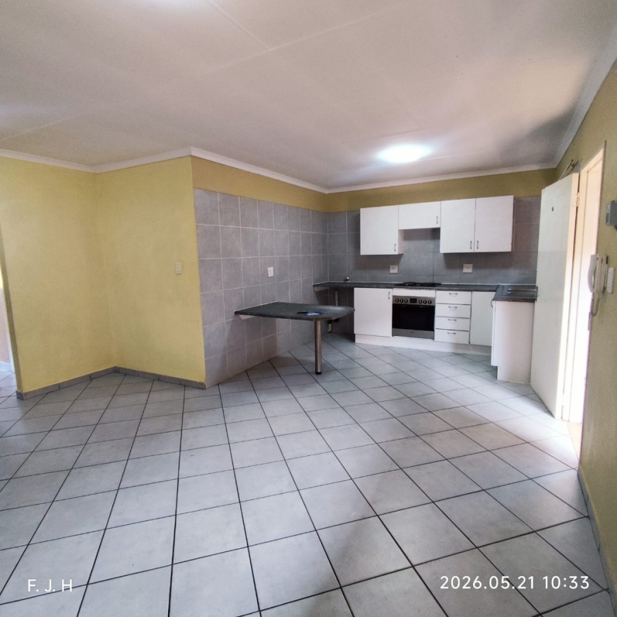 2 Bedroom Property for Sale in Edenvale Central Gauteng