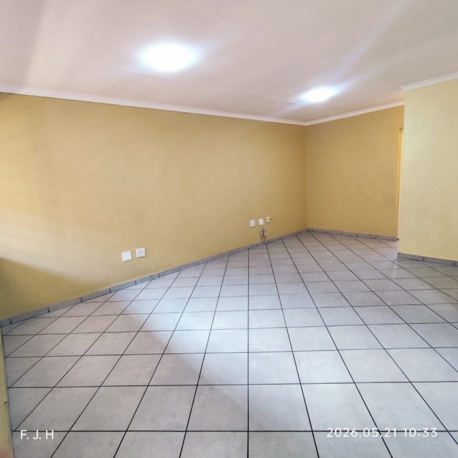 2 Bedroom Property for Sale in Edenvale Central Gauteng