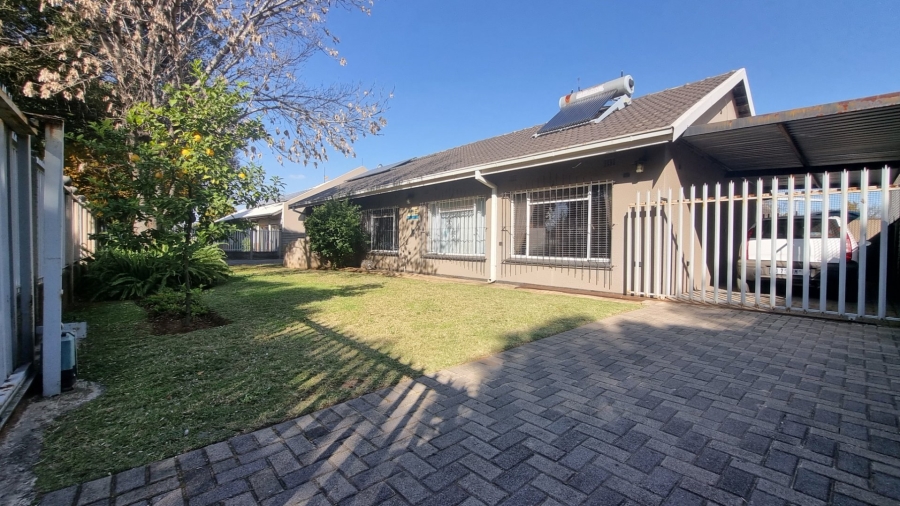 3 Bedroom Property for Sale in Vanderbijlpark SE 1 Gauteng