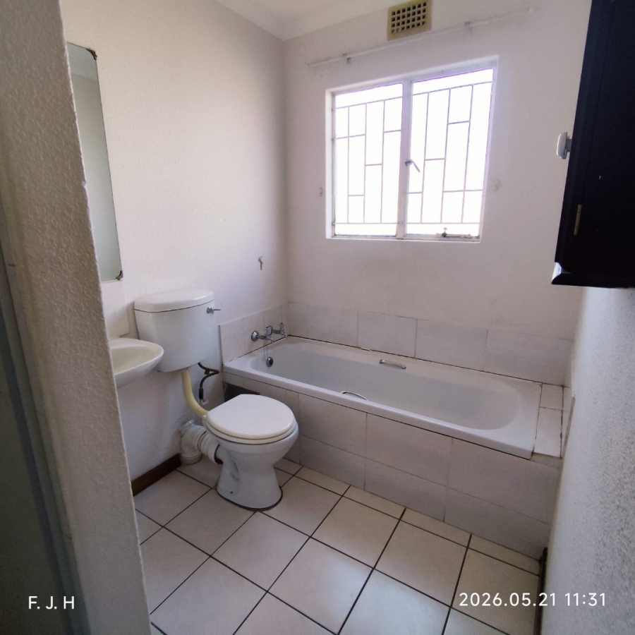2 Bedroom Property for Sale in Eden Glen Gauteng