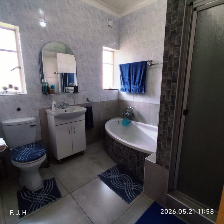 4 Bedroom Property for Sale in Eastleigh Gauteng