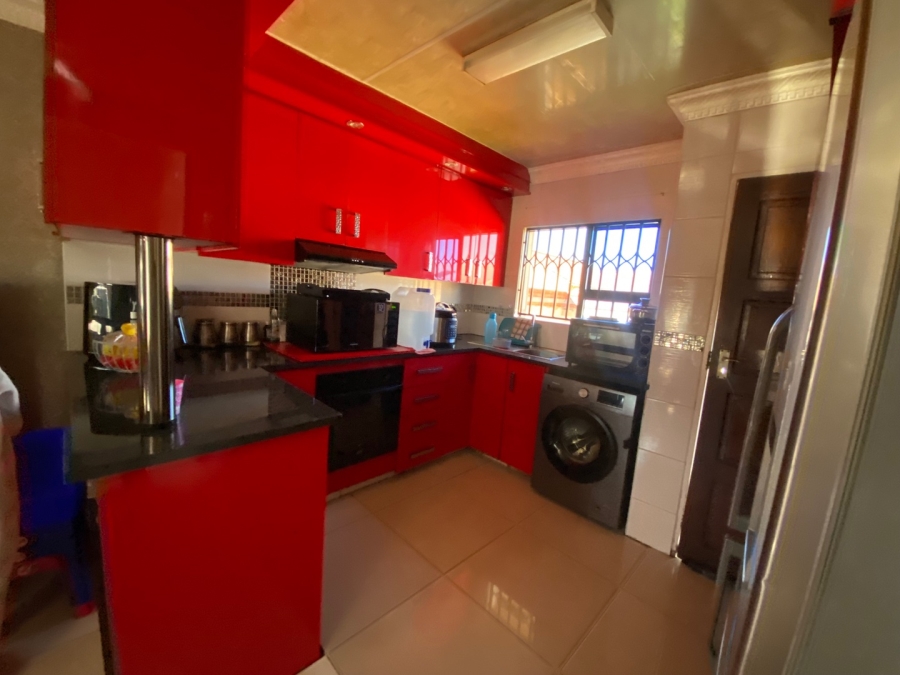  Bedroom Property for Sale in Sharon Park Gauteng