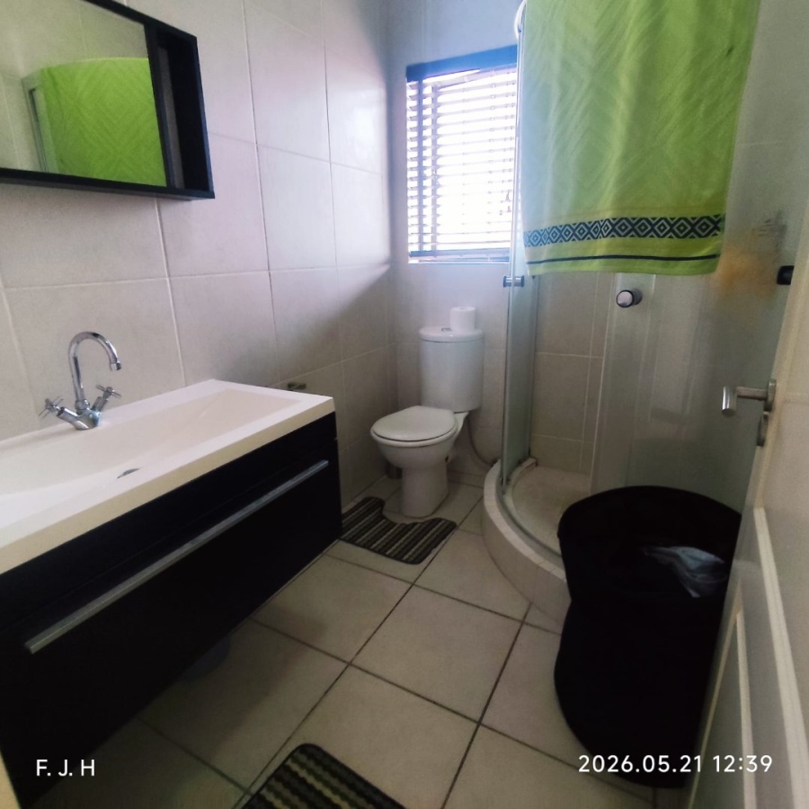 2 Bedroom Property for Sale in Greenstone Hill Gauteng