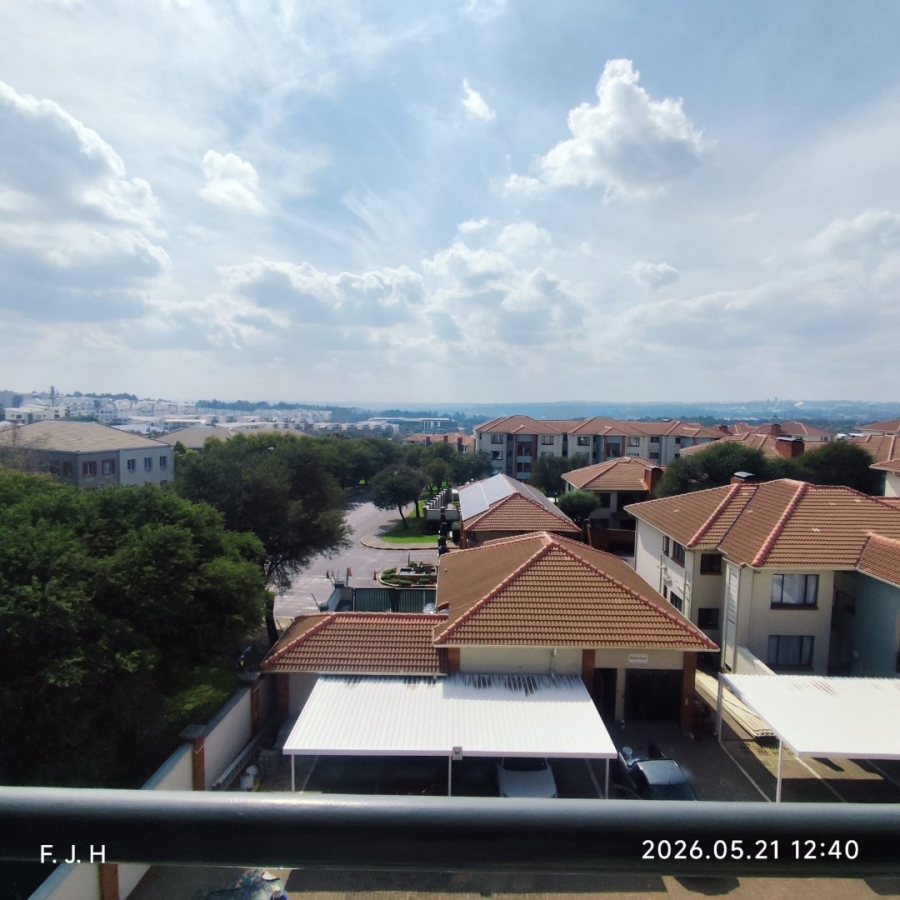 2 Bedroom Property for Sale in Greenstone Hill Gauteng