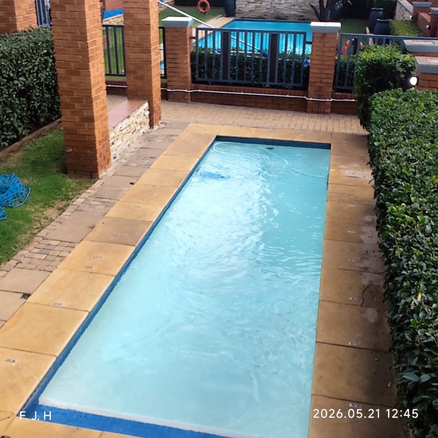2 Bedroom Property for Sale in Greenstone Hill Gauteng