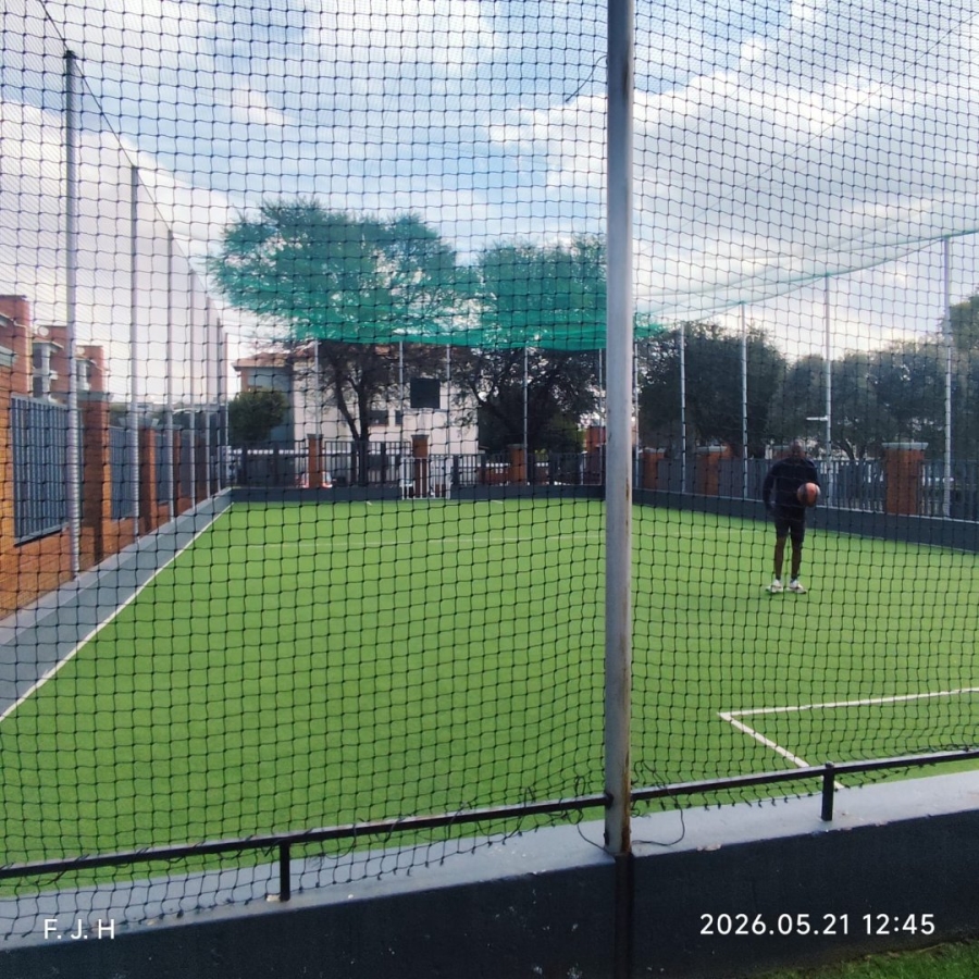 2 Bedroom Property for Sale in Greenstone Hill Gauteng