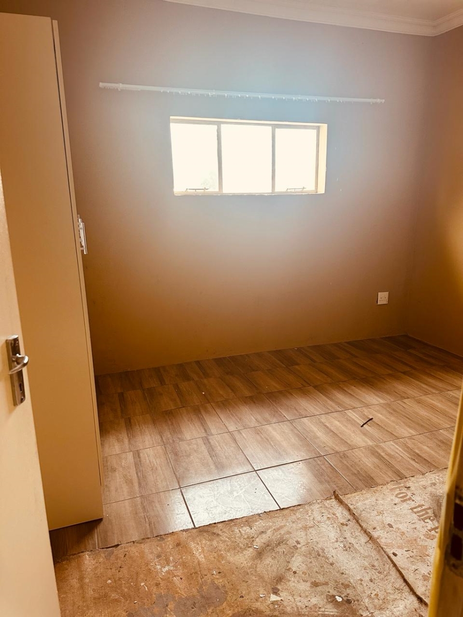 To Let 1 Bedroom Property for Rent in Meredale Gauteng