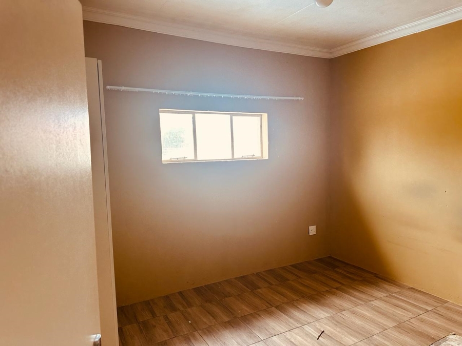 To Let 1 Bedroom Property for Rent in Meredale Gauteng