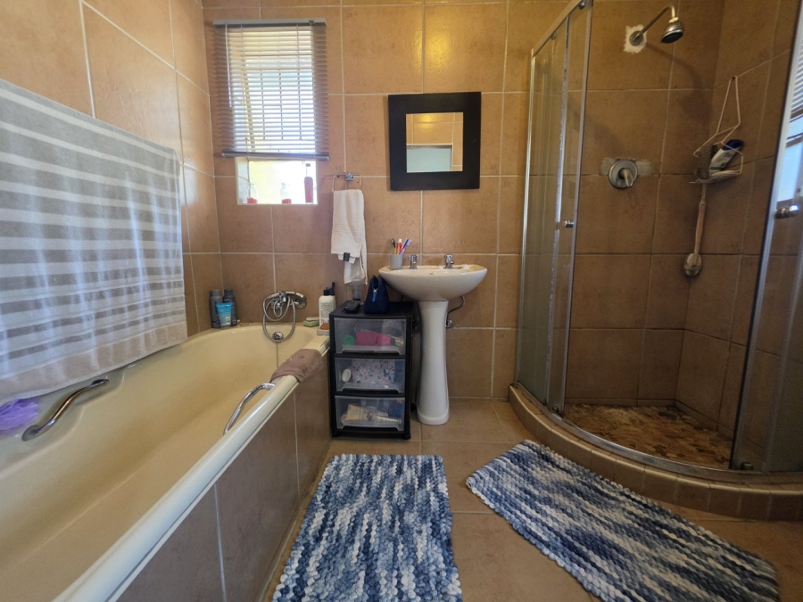4 Bedroom Property for Sale in Randhart Gauteng
