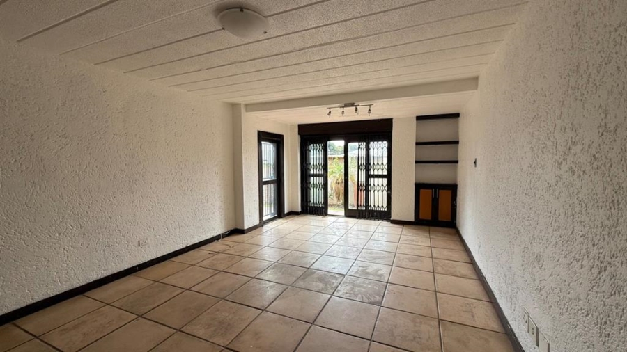 To Let 2 Bedroom Property for Rent in Rewlatch Gauteng