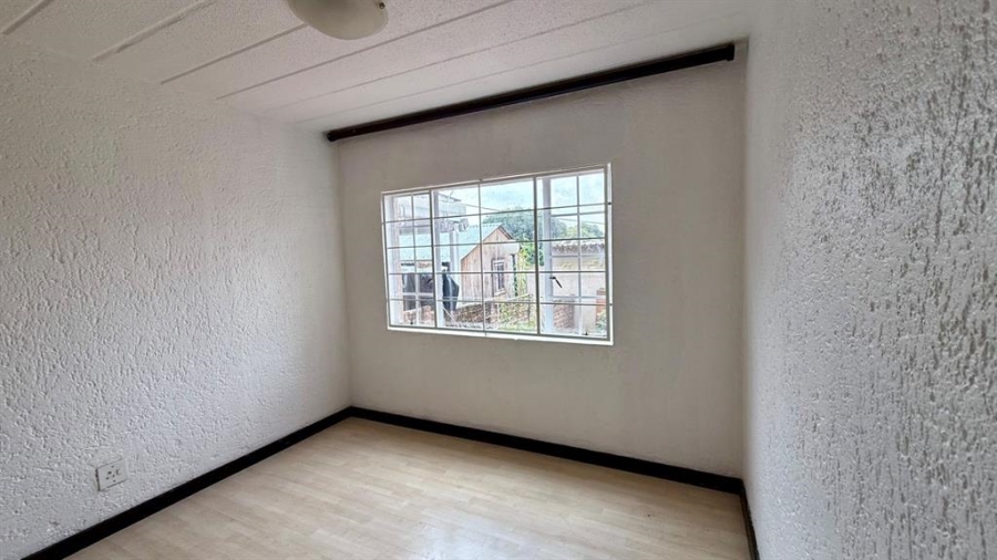 To Let 2 Bedroom Property for Rent in Rewlatch Gauteng