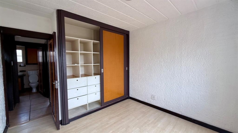 To Let 2 Bedroom Property for Rent in Rewlatch Gauteng