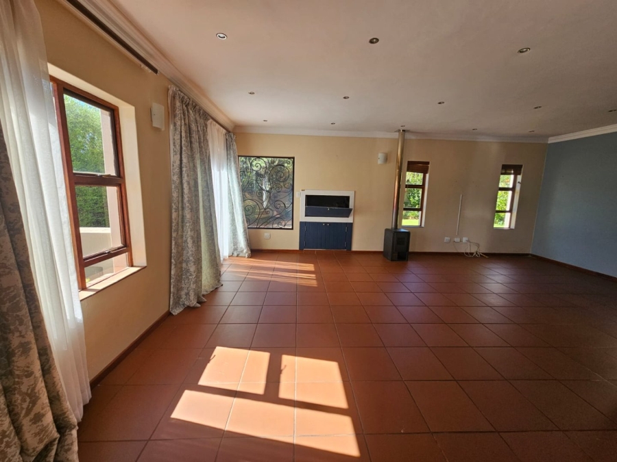  Bedroom Property for Sale in Olympus AH Gauteng