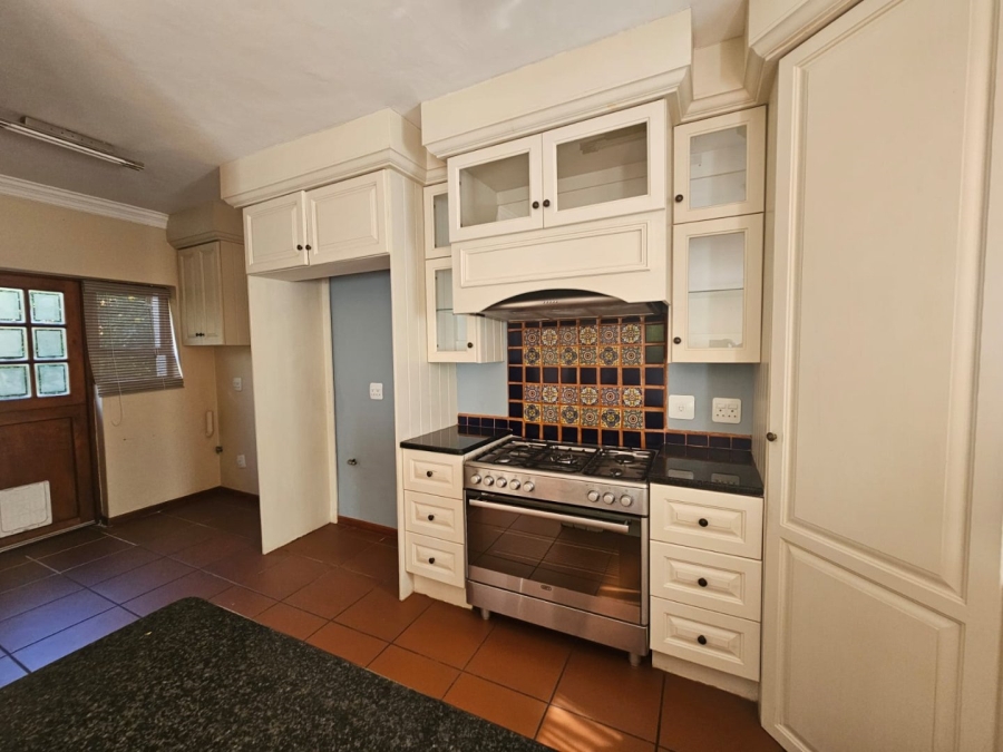  Bedroom Property for Sale in Olympus AH Gauteng