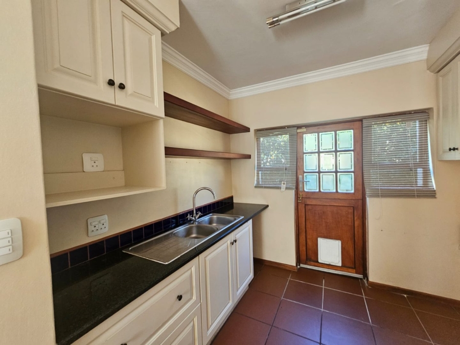  Bedroom Property for Sale in Olympus AH Gauteng