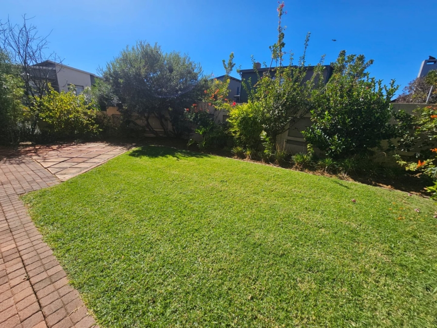  Bedroom Property for Sale in Olympus AH Gauteng