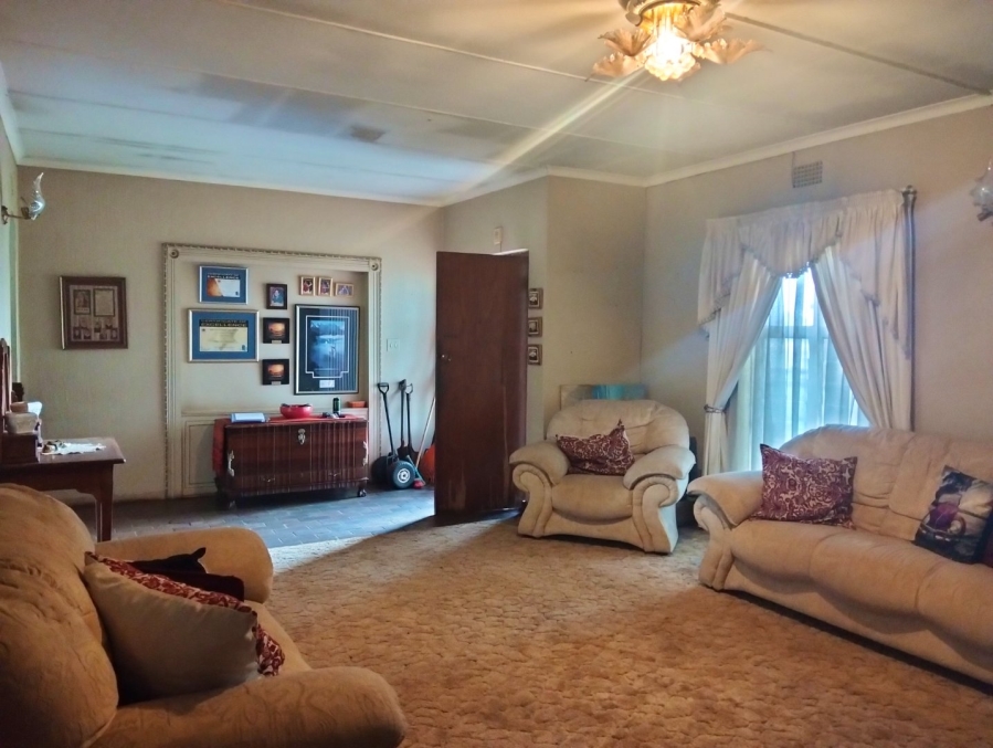 3 Bedroom Property for Sale in Struisbult Gauteng