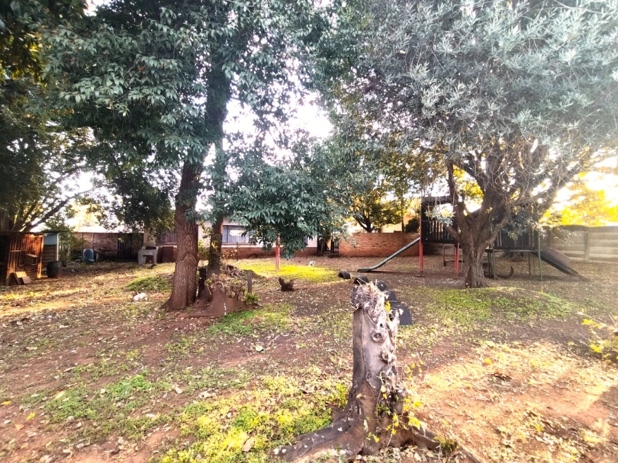 3 Bedroom Property for Sale in Struisbult Gauteng