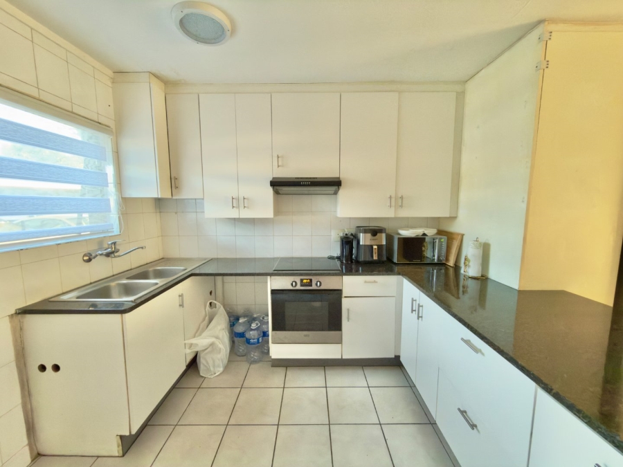 2 Bedroom Property for Sale in New Market Park Gauteng