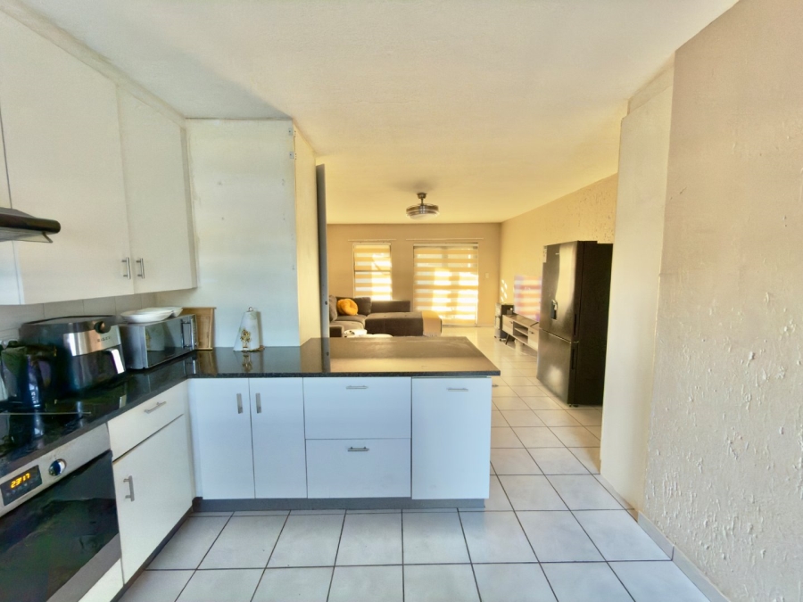 2 Bedroom Property for Sale in New Market Park Gauteng
