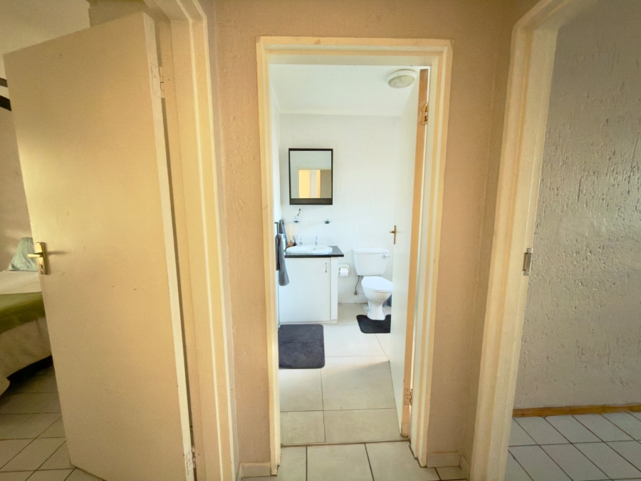2 Bedroom Property for Sale in New Market Park Gauteng