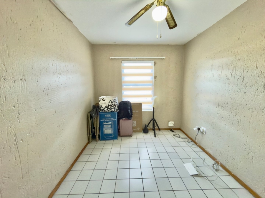 2 Bedroom Property for Sale in New Market Park Gauteng