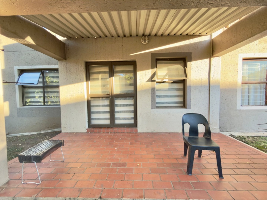 2 Bedroom Property for Sale in New Market Park Gauteng