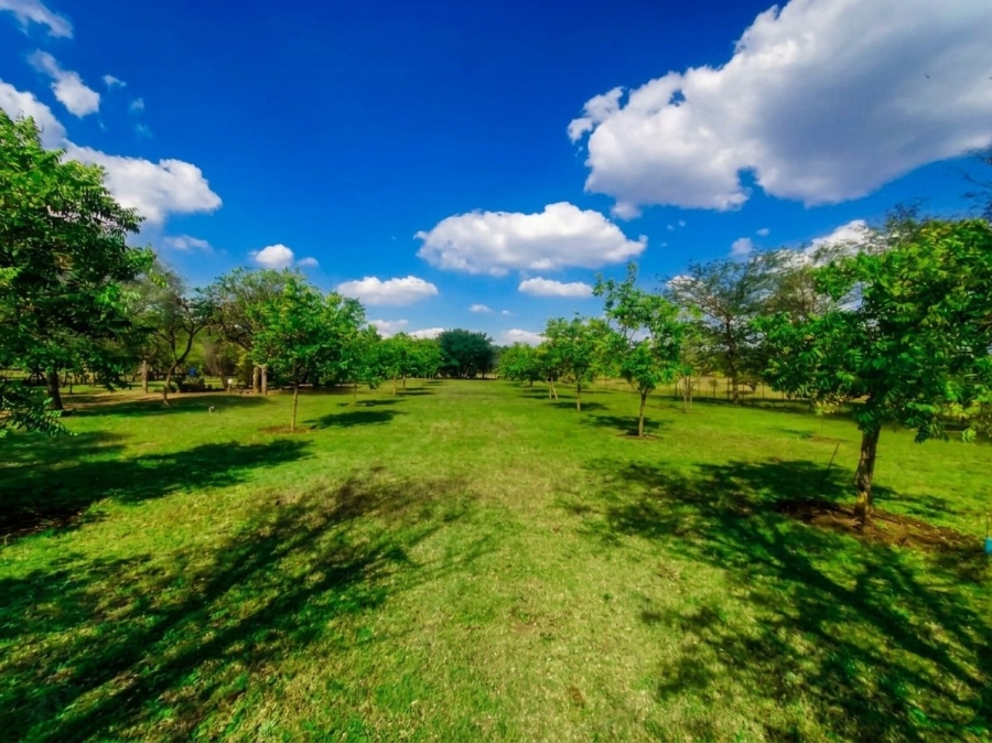 Commercial Property for Sale in Roodeplaat Gauteng