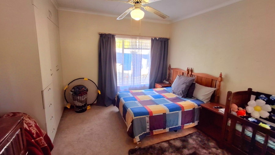 5 Bedroom Property for Sale in Vanderbijlpark Sw 2 Gauteng
