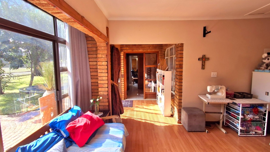 5 Bedroom Property for Sale in Vanderbijlpark Sw 2 Gauteng