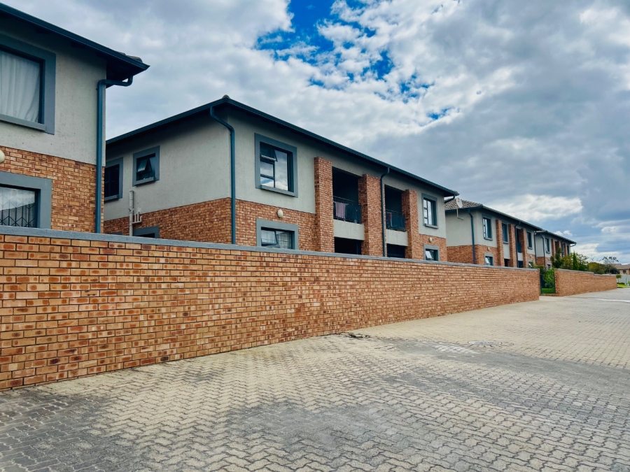 2 Bedroom Property for Sale in Carlswald Gauteng