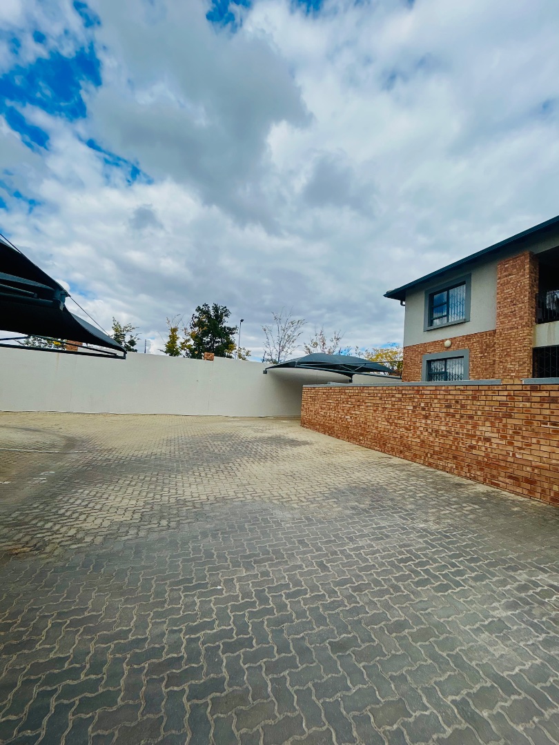 2 Bedroom Property for Sale in Carlswald Gauteng