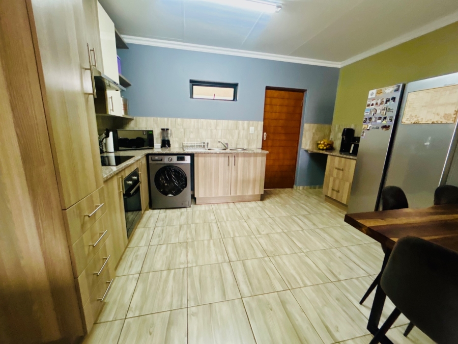 2 Bedroom Property for Sale in Carlswald Gauteng