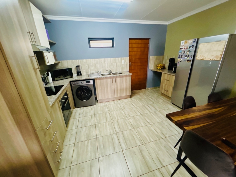 2 Bedroom Property for Sale in Carlswald Gauteng