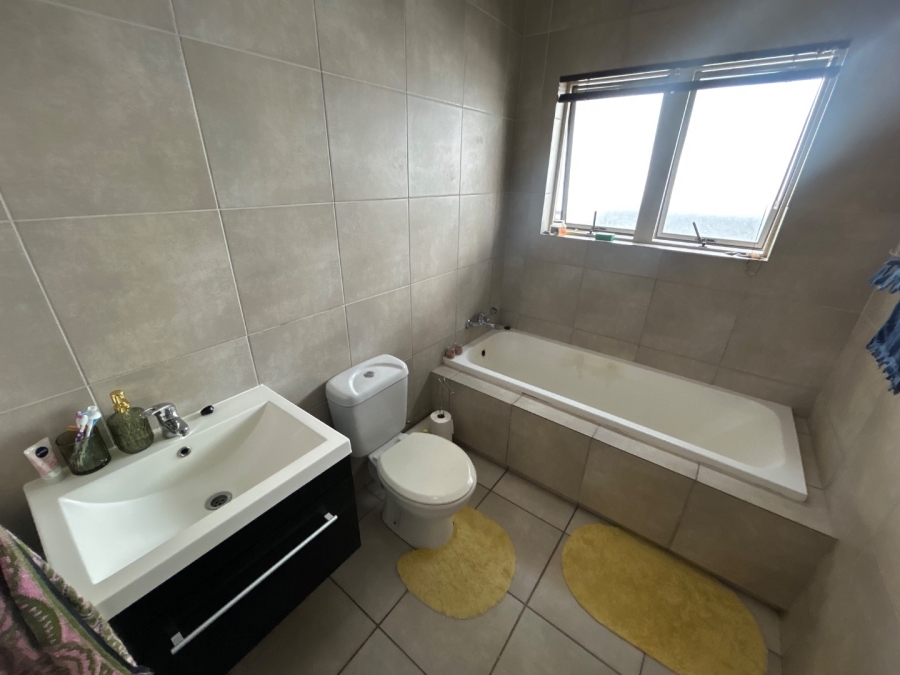 2 Bedroom Property for Sale in Carlswald Gauteng