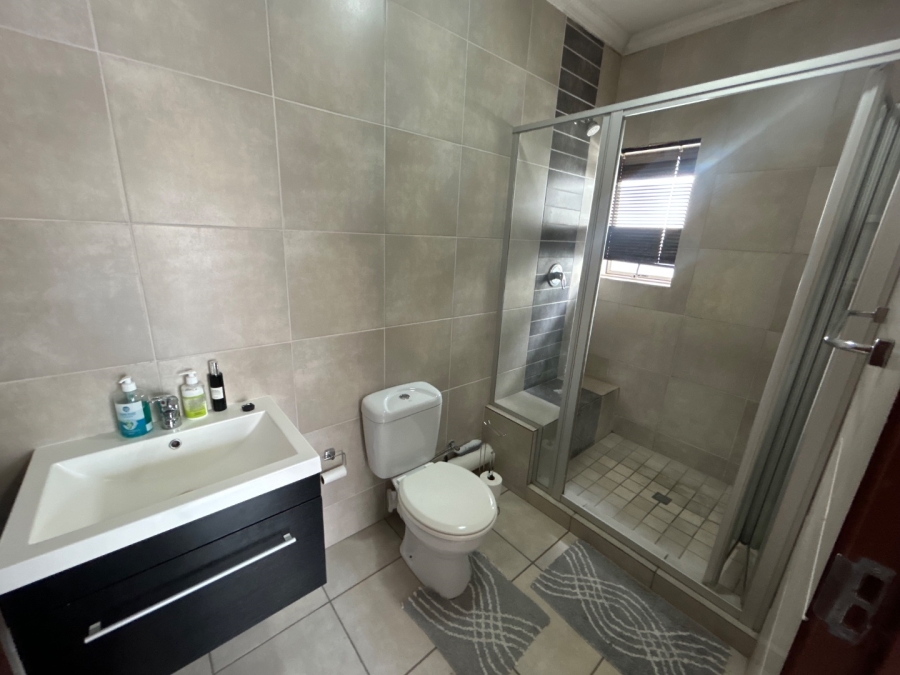 2 Bedroom Property for Sale in Carlswald Gauteng