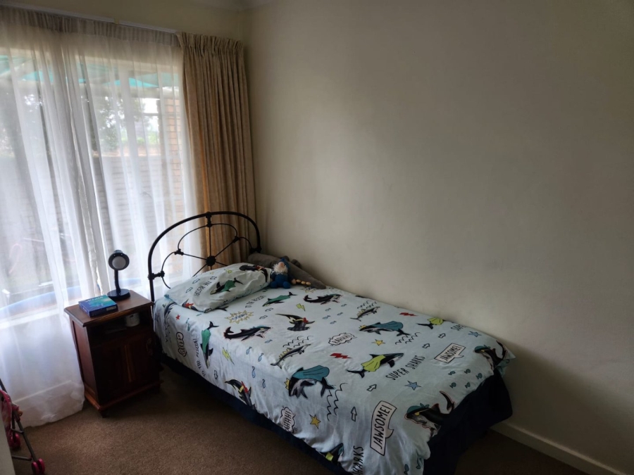 2 Bedroom Property for Sale in Rooihuiskraal North Gauteng
