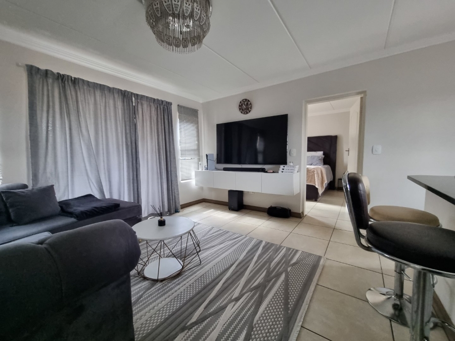 2 Bedroom Property for Sale in Amberfield Gauteng