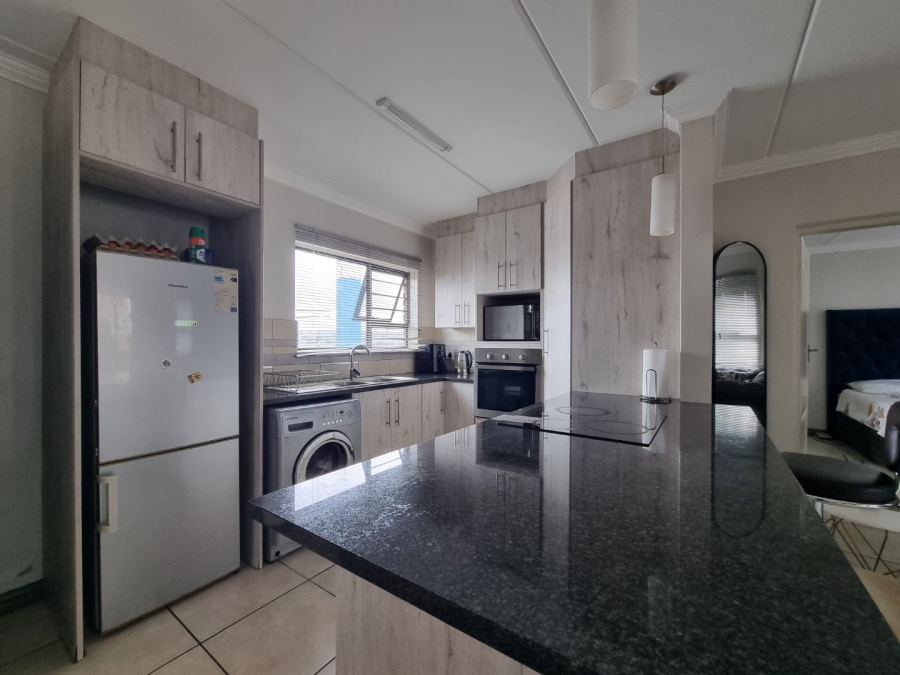 2 Bedroom Property for Sale in Amberfield Gauteng