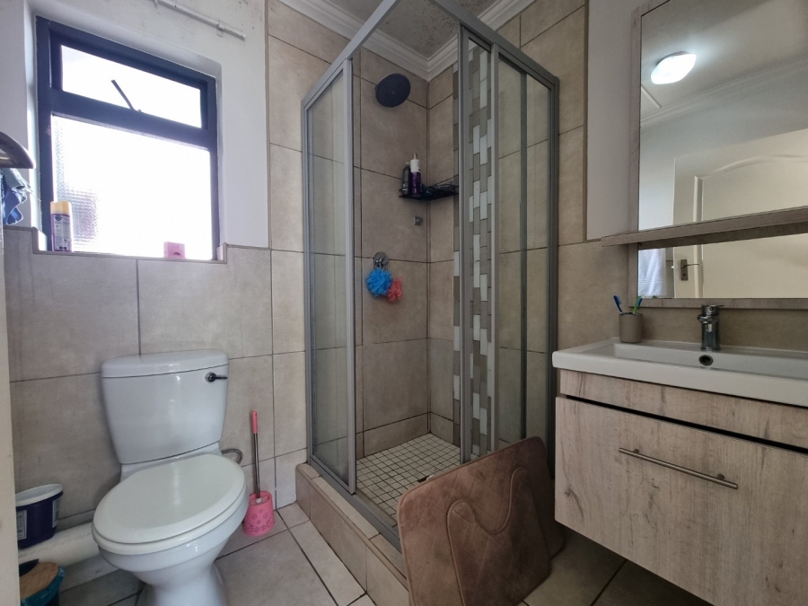 2 Bedroom Property for Sale in Amberfield Gauteng