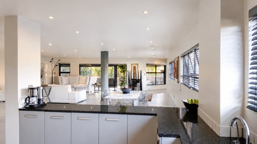 4 Bedroom Property for Sale in Strathavon Gauteng