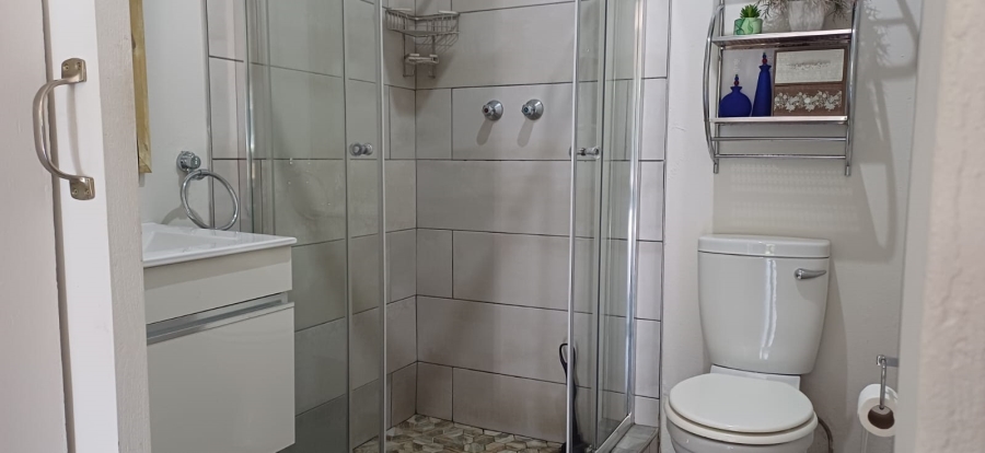 To Let 1 Bedroom Property for Rent in Clubview Gauteng